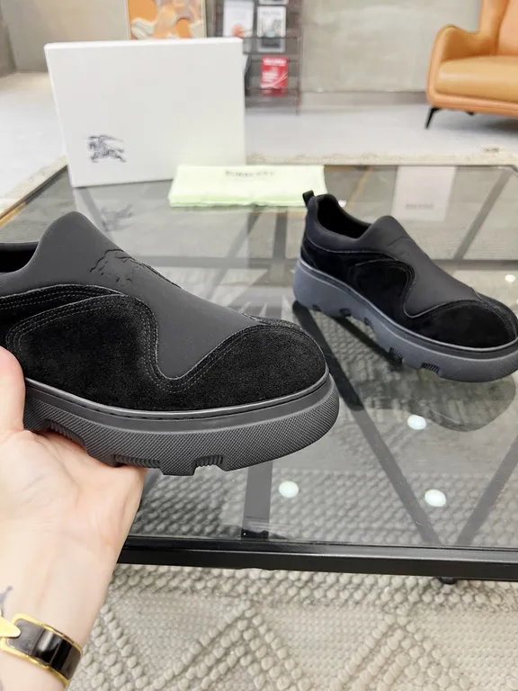 Burberry Shoe 